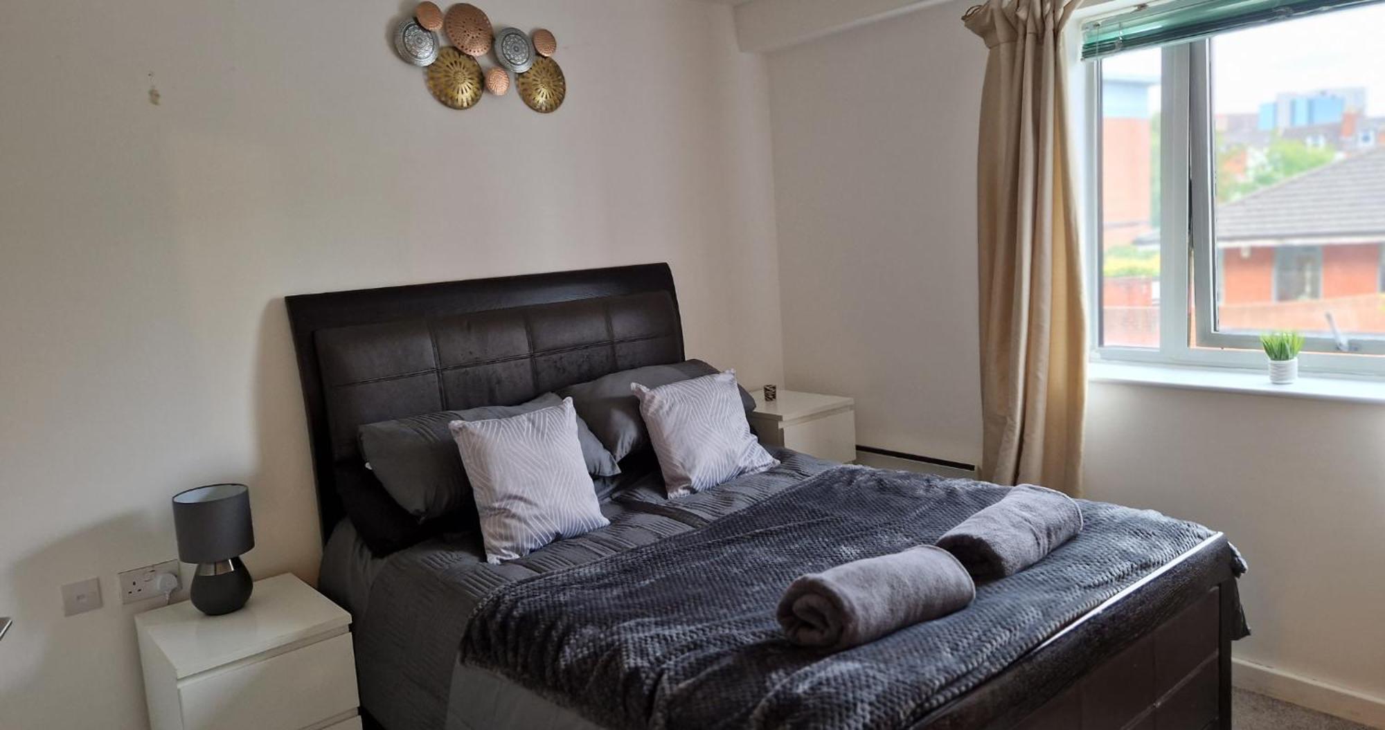 Business & Leisure City Centre 2 Bed En-Suite Apartment With Free Parking And Netflix 코번트리 외부 사진