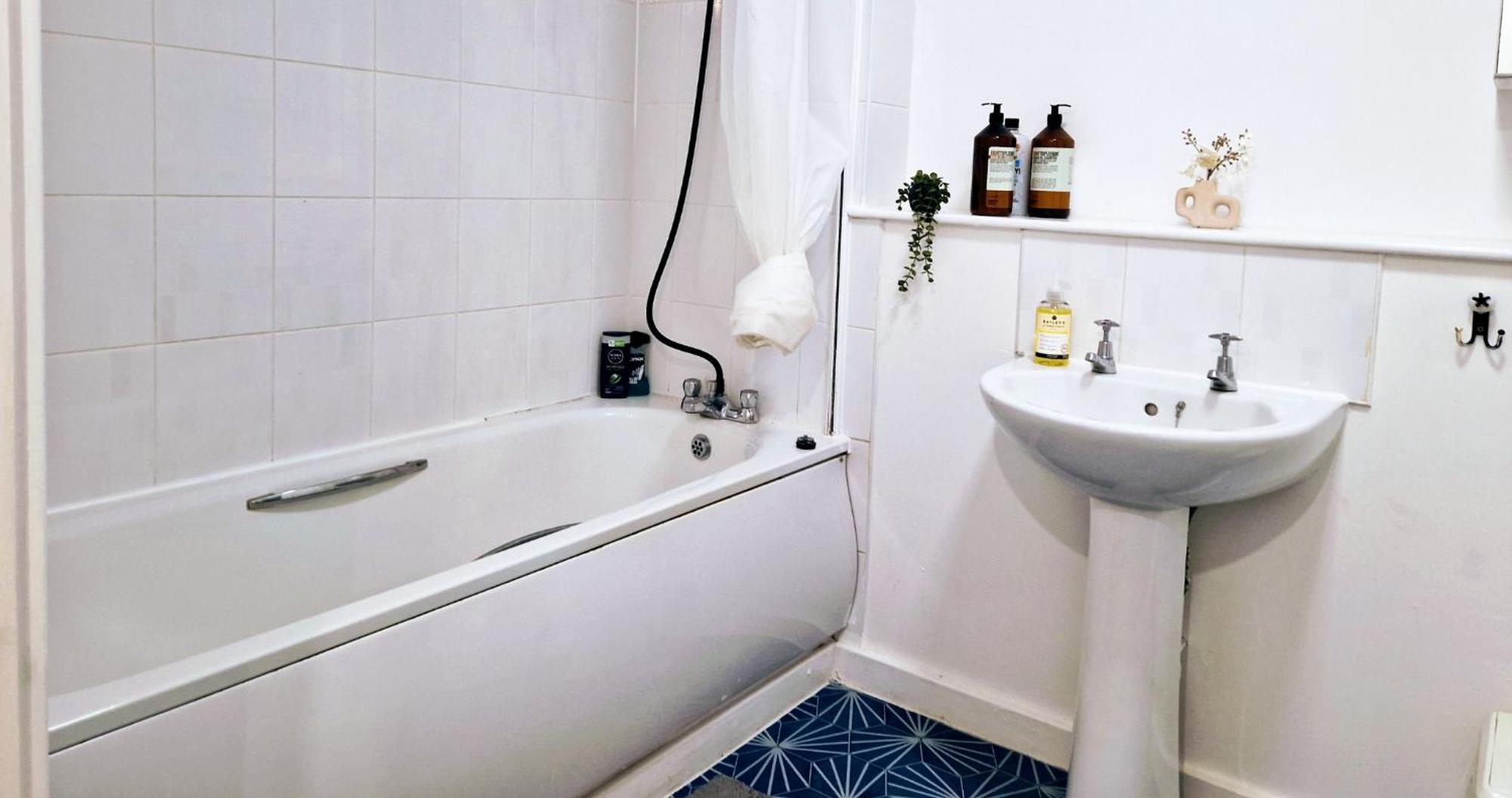 Business & Leisure City Centre 2 Bed En-Suite Apartment With Free Parking And Netflix 코번트리 외부 사진