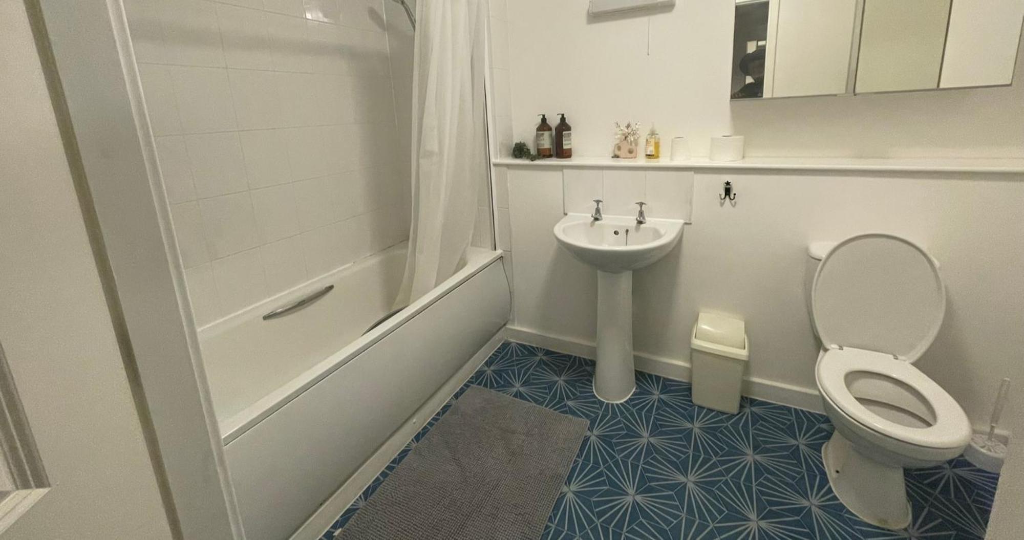 Business & Leisure City Centre 2 Bed En-Suite Apartment With Free Parking And Netflix 코번트리 외부 사진